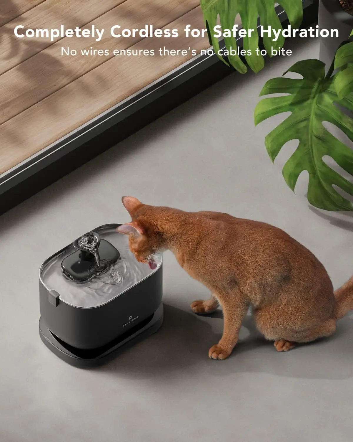 Cat Water Fountain Wireless Battery Operated 2.5L/84oz Dockstream